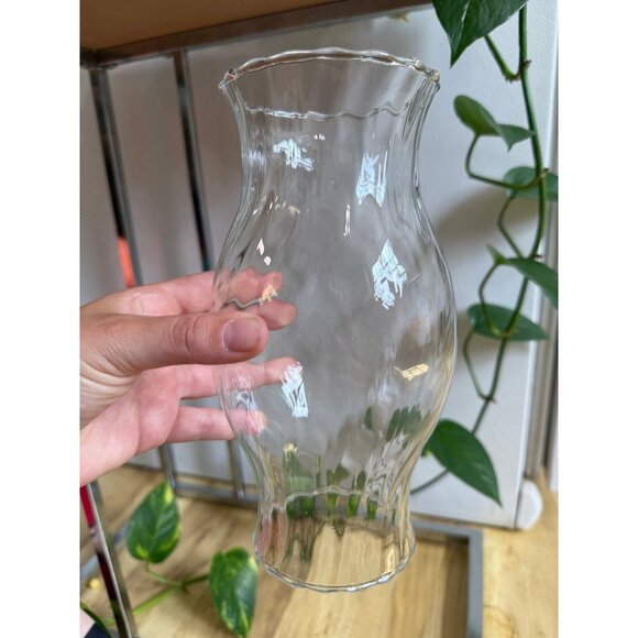 Clear Glass Hurricane Lamp Shade - Picture 7 of 8